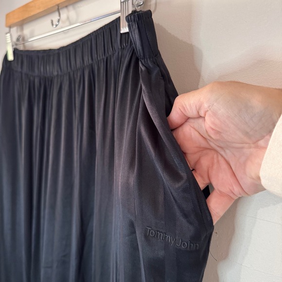 NWT Tommy John Satin Jacquard Pajama Pants‎ Plus Size 2X Lounge Cozy Elegant - Picture 4 of 12